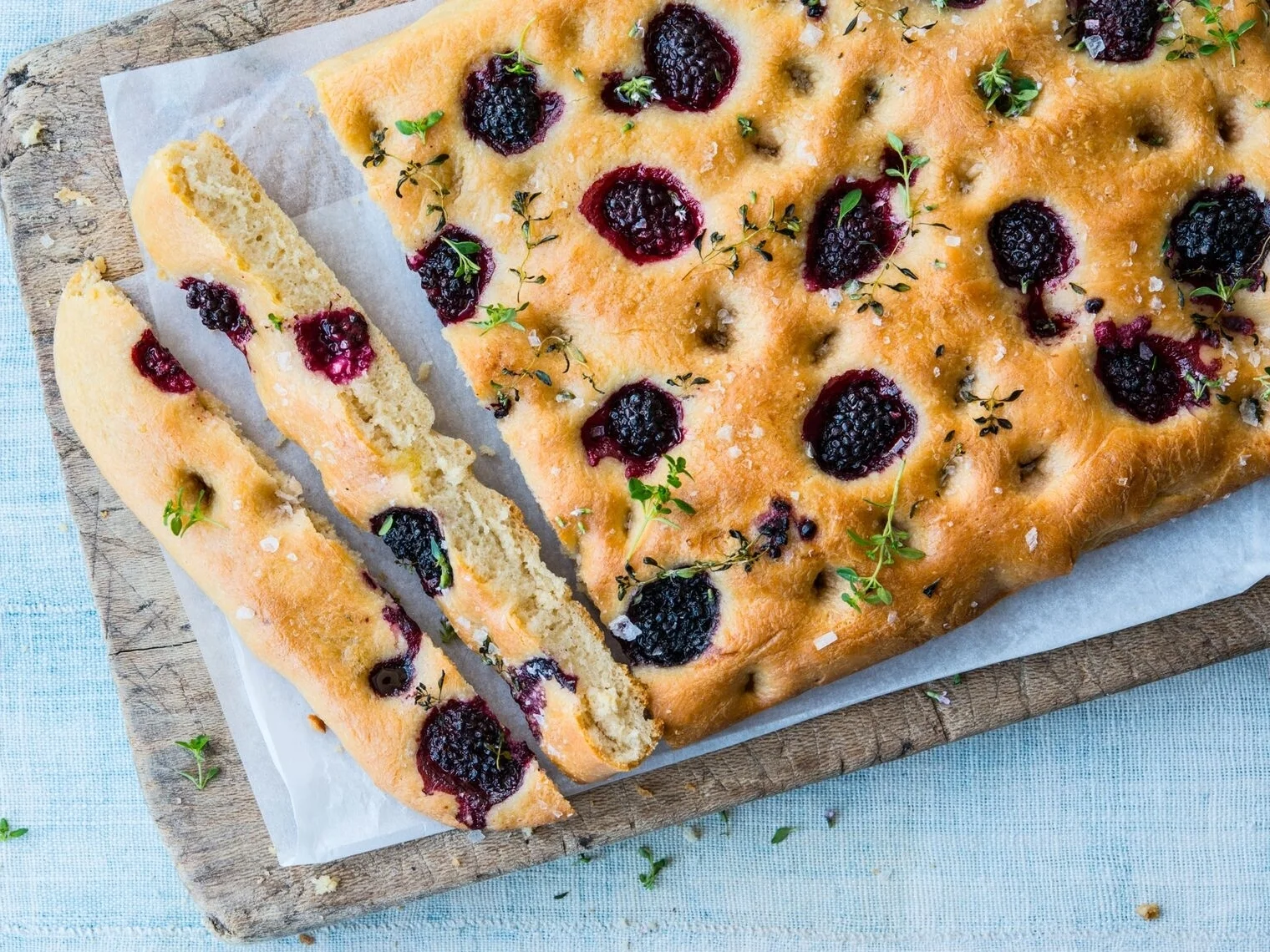 Food & Prop Styling : blackberry focaccia