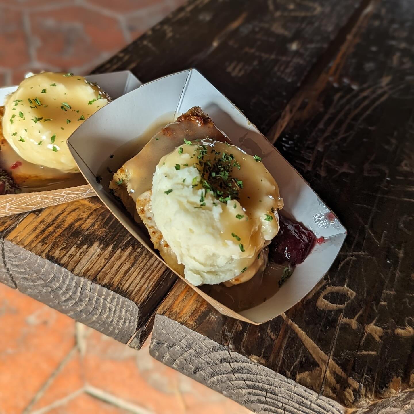 Thanksgiving dinner but Green Dot style!

🦃 THXGVNG DIN DIN 🦃
Grilled turkey tenderloin with house made slider stuffing, turkey gravy, and cranberries

#greendotstables 
#detroitfood
#turkeyslider