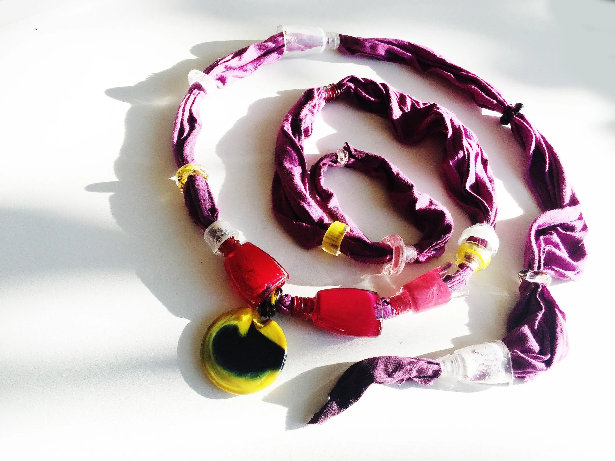 colar de esmaltes.jpg