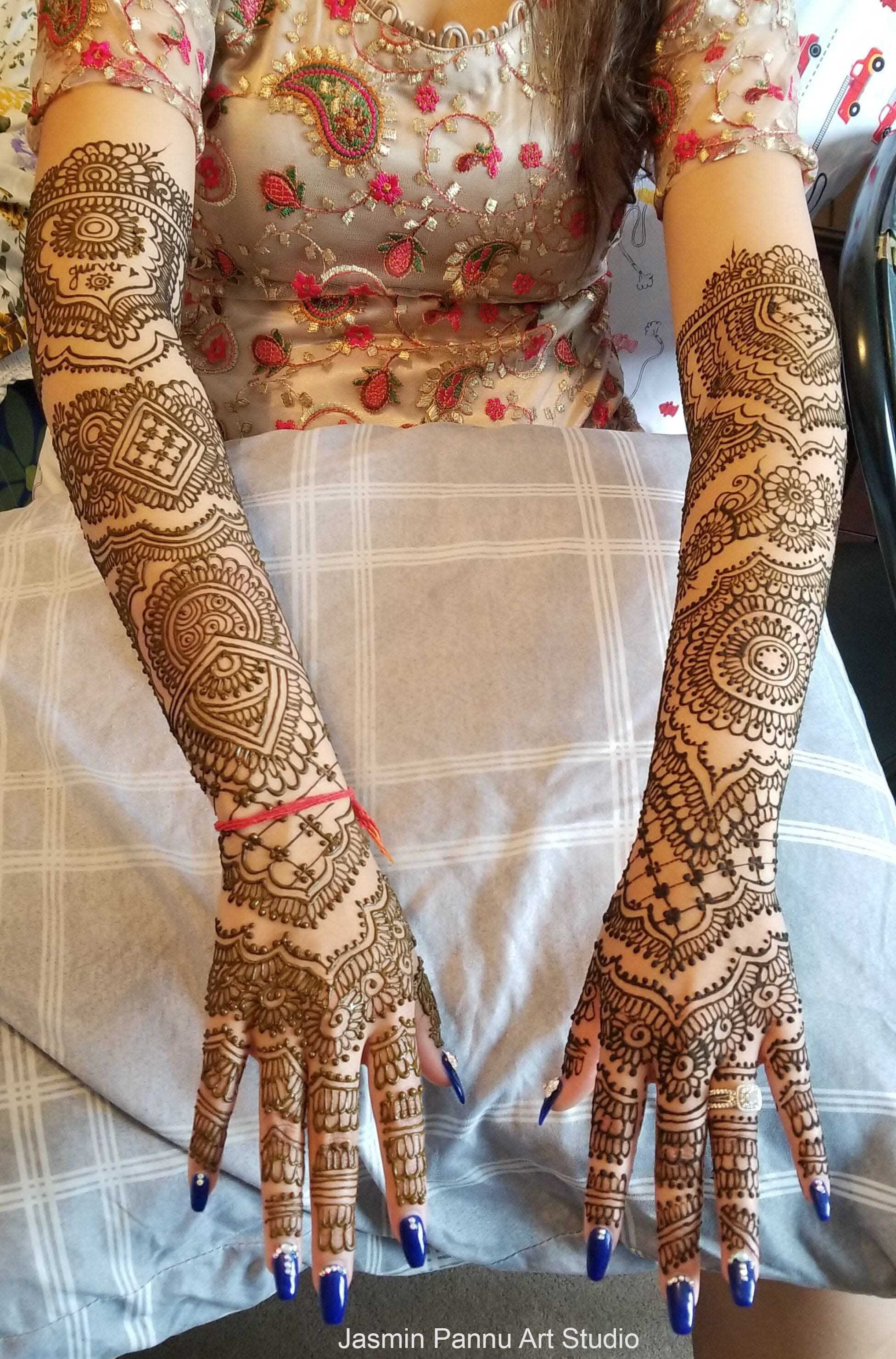 35+ Traditional Mehendi Designs For Every Type Of Bride! | Latest bridal  mehndi designs, Full hand mehndi designs, Mehndi designs for hands