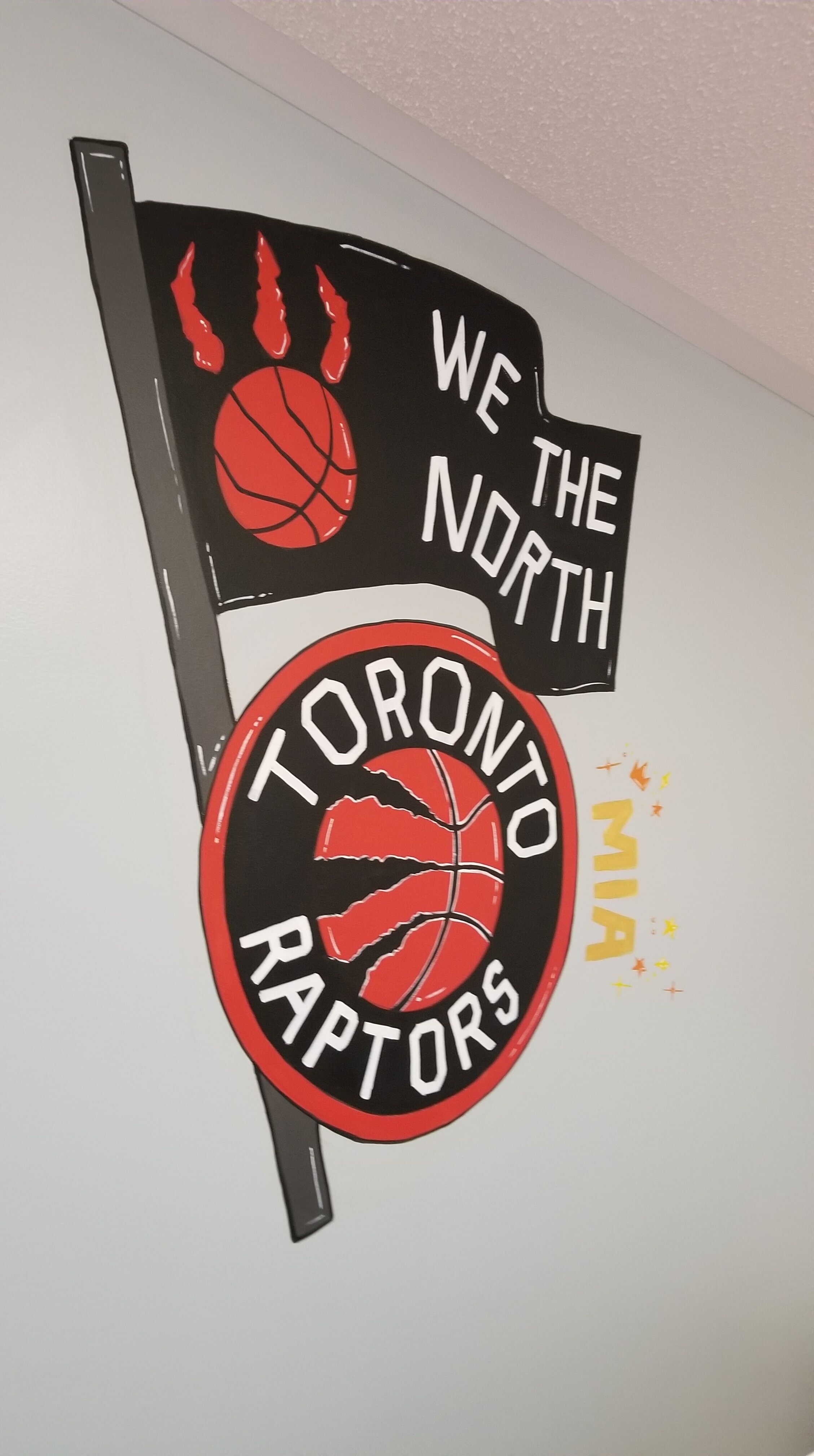 kids room raptors basketball nba mural wall painting toronto artist Jasmin Pannu (2)-min.jpg