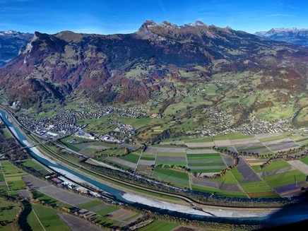 Foto-Wartau_Luftbildpanorama.jpg