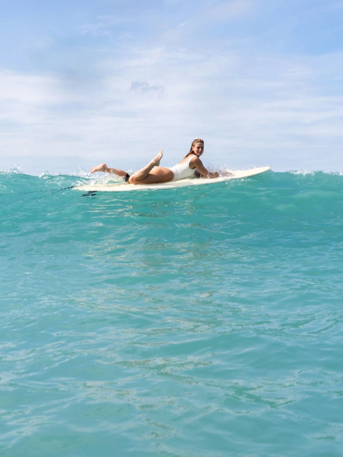 Life has been so filled, fun and amazing ✨Yet not a day goes by that I don&rsquo;t miss and think about home - extra&ntilde;o pila mi islita y gente 🫶🏼