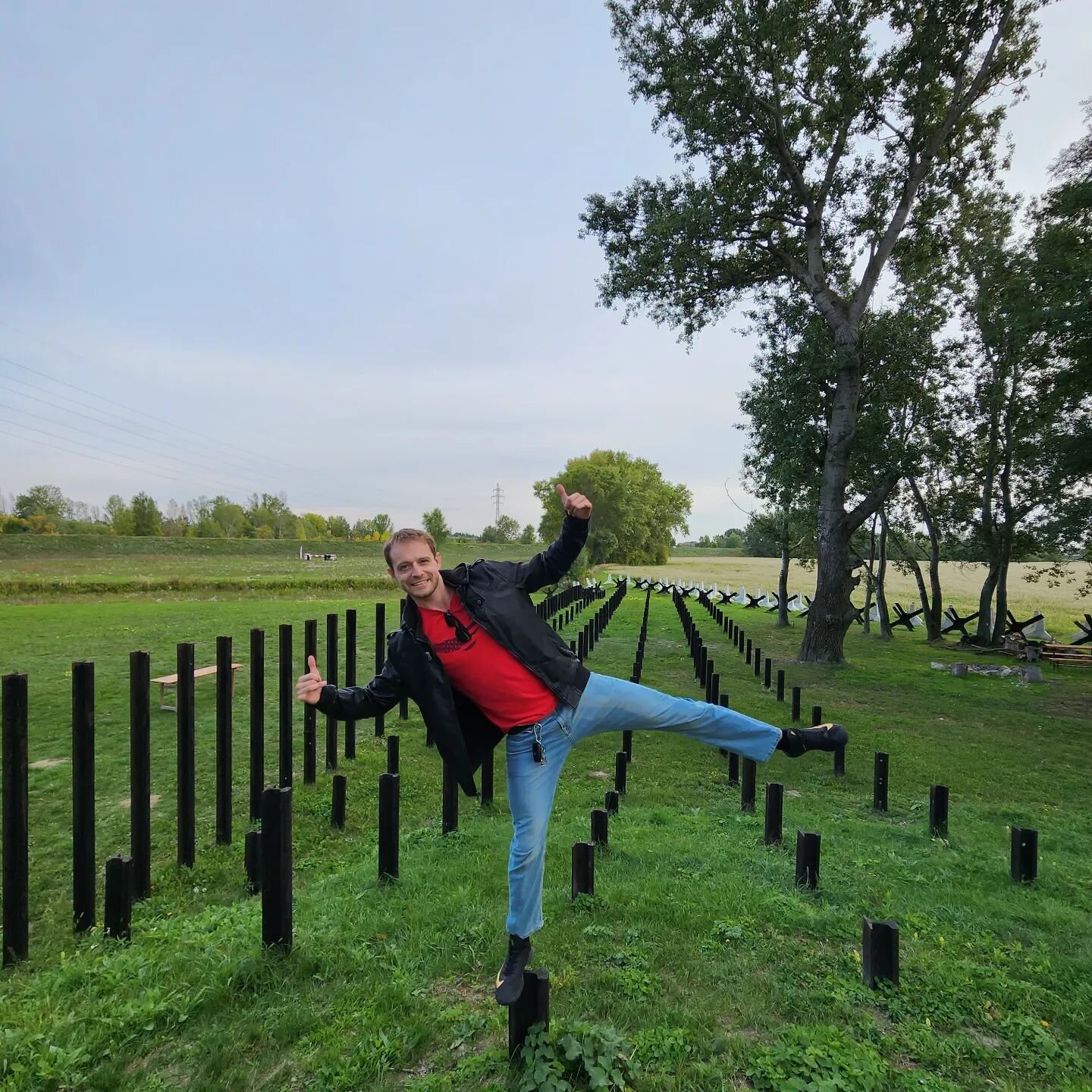 Možn&aacute; to nevypad&aacute;, ale ve sv&eacute; době bylo pr&aacute;vě Československ&eacute; opevněn&iacute; nejl&eacute;pe propracovan&yacute;m obran&yacute;m syst&eacute;mem na světě. A to i navzdory sv&eacute; velmi čast&eacute; nedokončenosti.