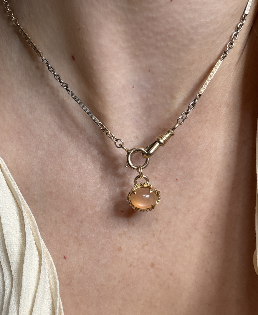 Studio Avdel Sasha Dubodel Quatrefoil Peach Moonstone Gold Pendant 2.png