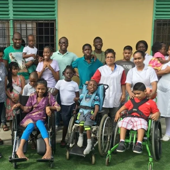 Van start voor de fietsenwerkplaats in Suriname