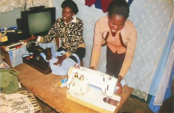 Goederen voor toekomstige textielbewerkers in Kenya