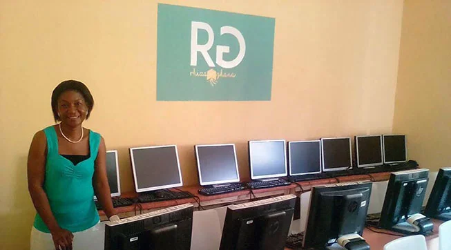 comoputerlokaal rhiza ghana.jpg