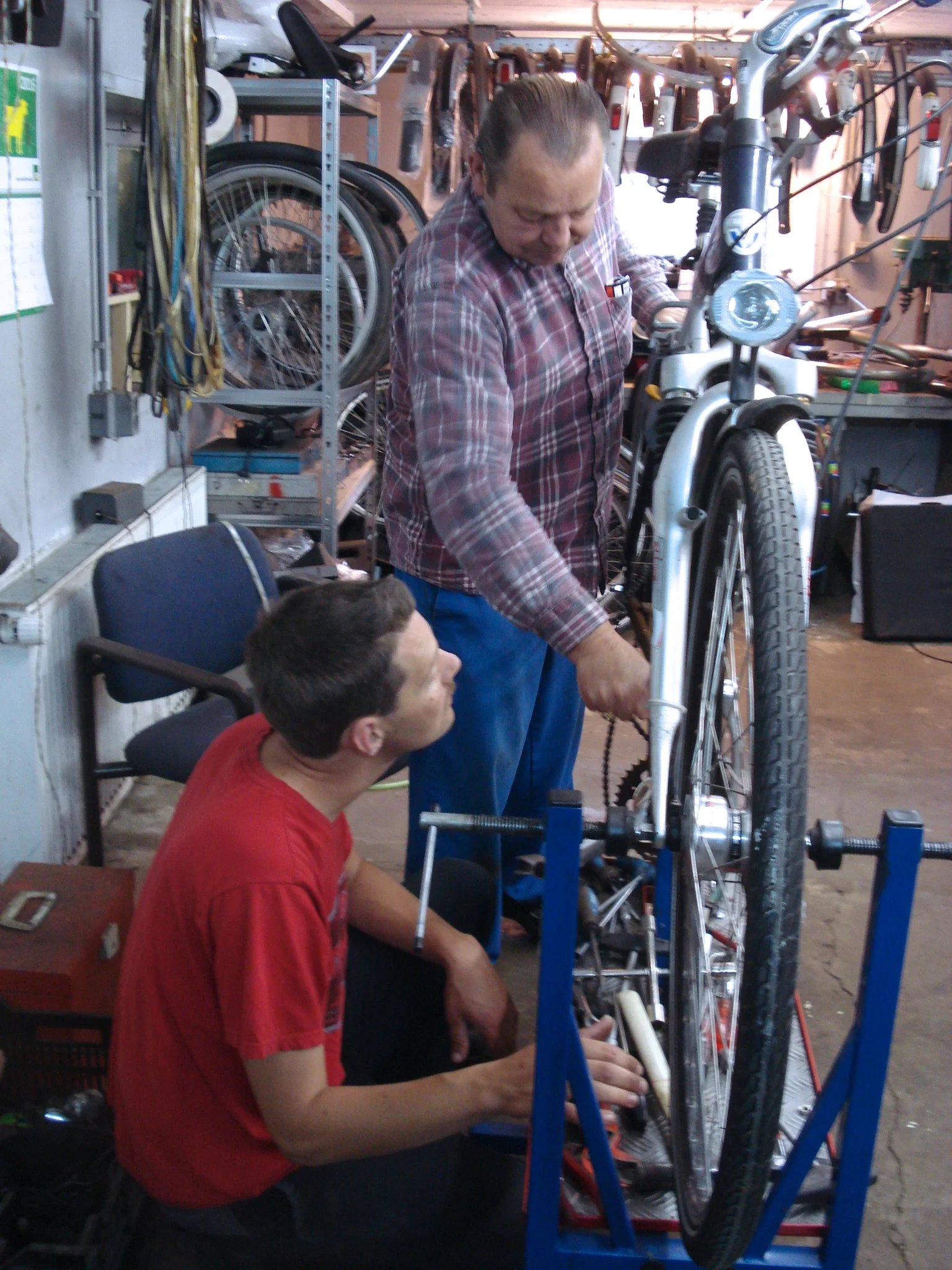 Kom je ook sleutelen aan fietsen of breimachines?