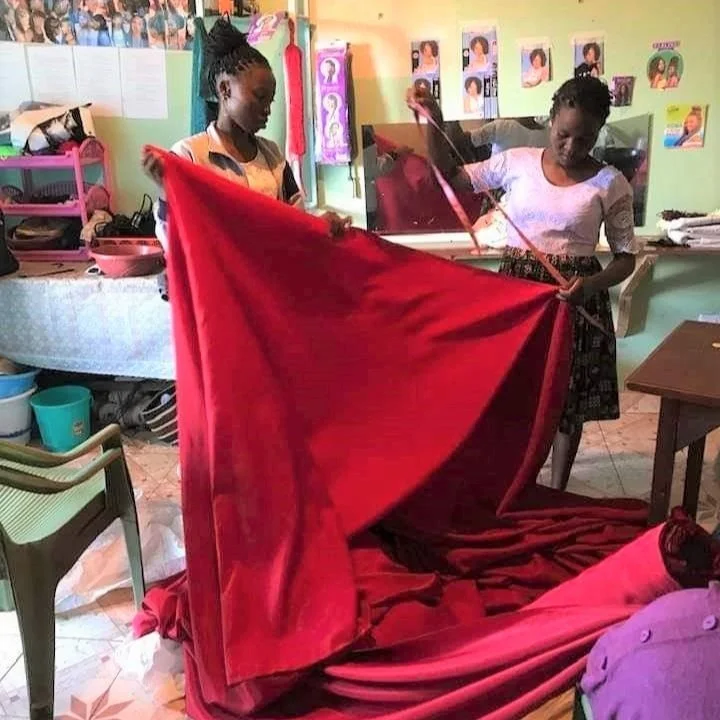 Herstellen met hulp van het Baraka Women Center