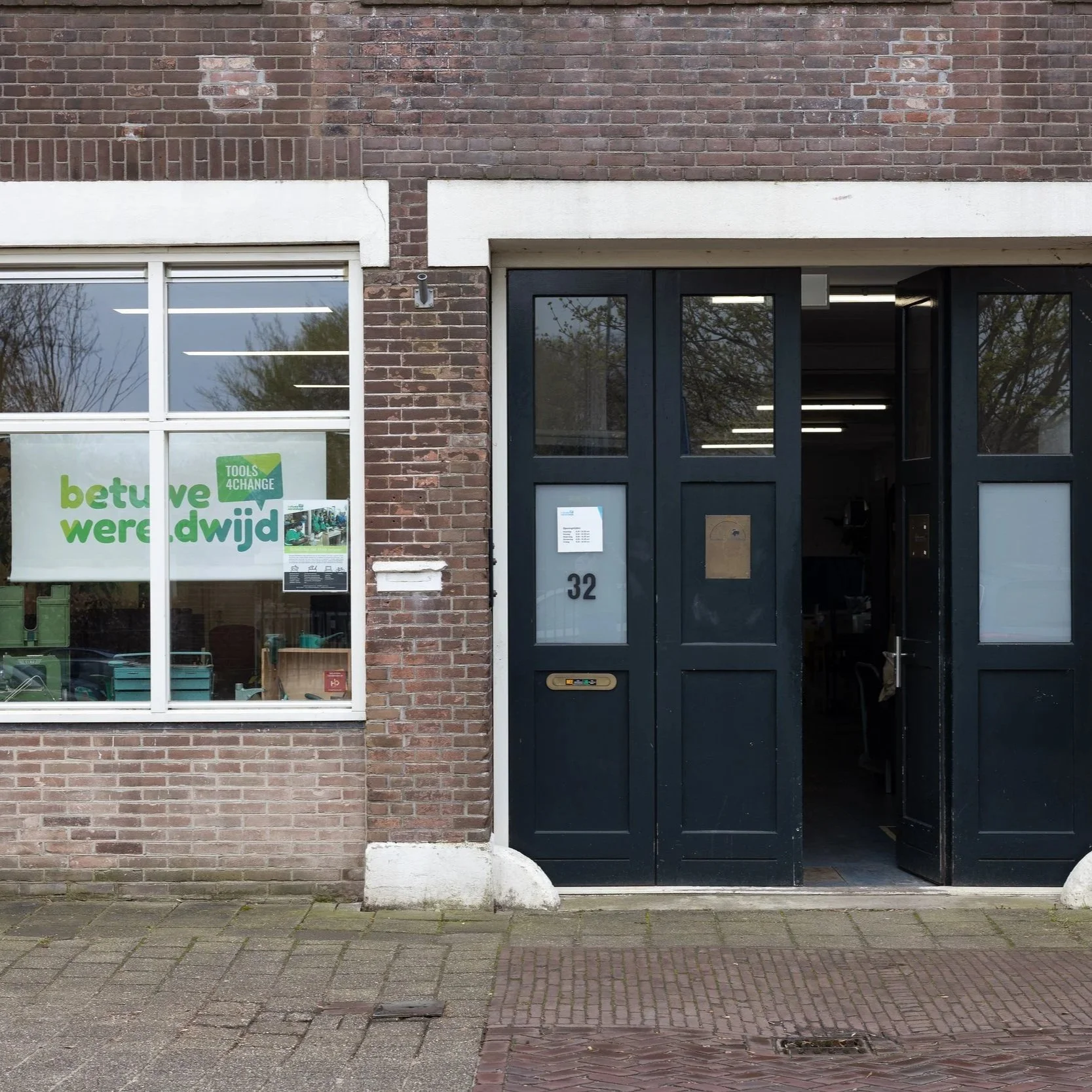  Kantinemedewerker (vrijwillig)