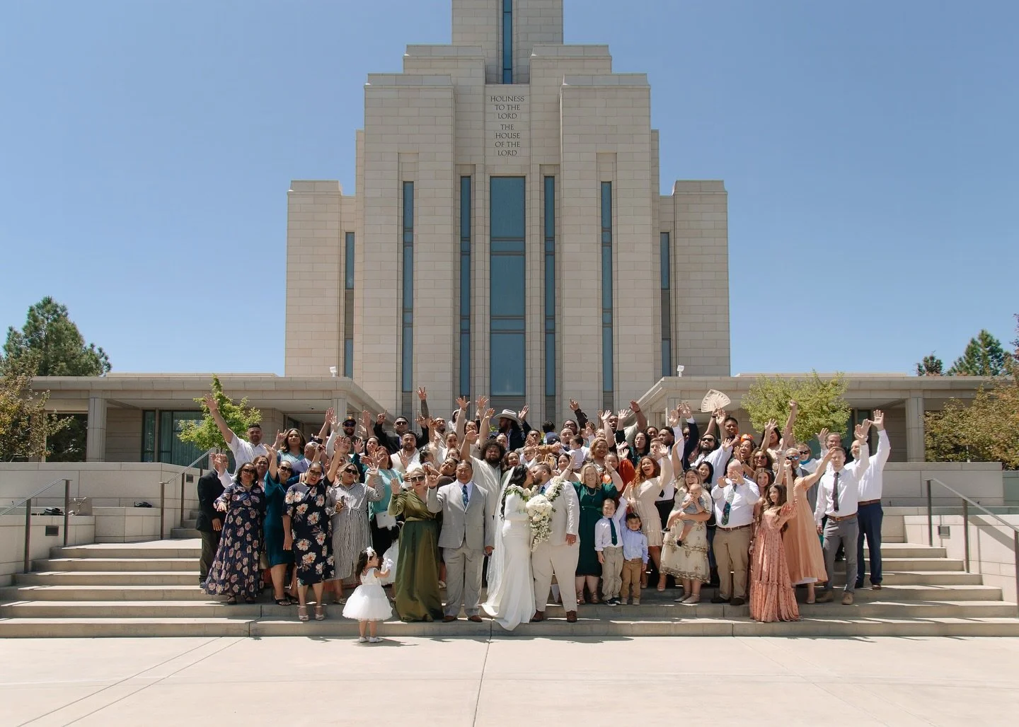 The Hinganos 💍

This was such a fun, busy travel weekend as a wedding photographer &mdash; I flew to Utah on a Thursday, photographed the Hingano wedding on Friday, photographed another wedding on Saturday, rested on Sunday (I had a graduation sessi