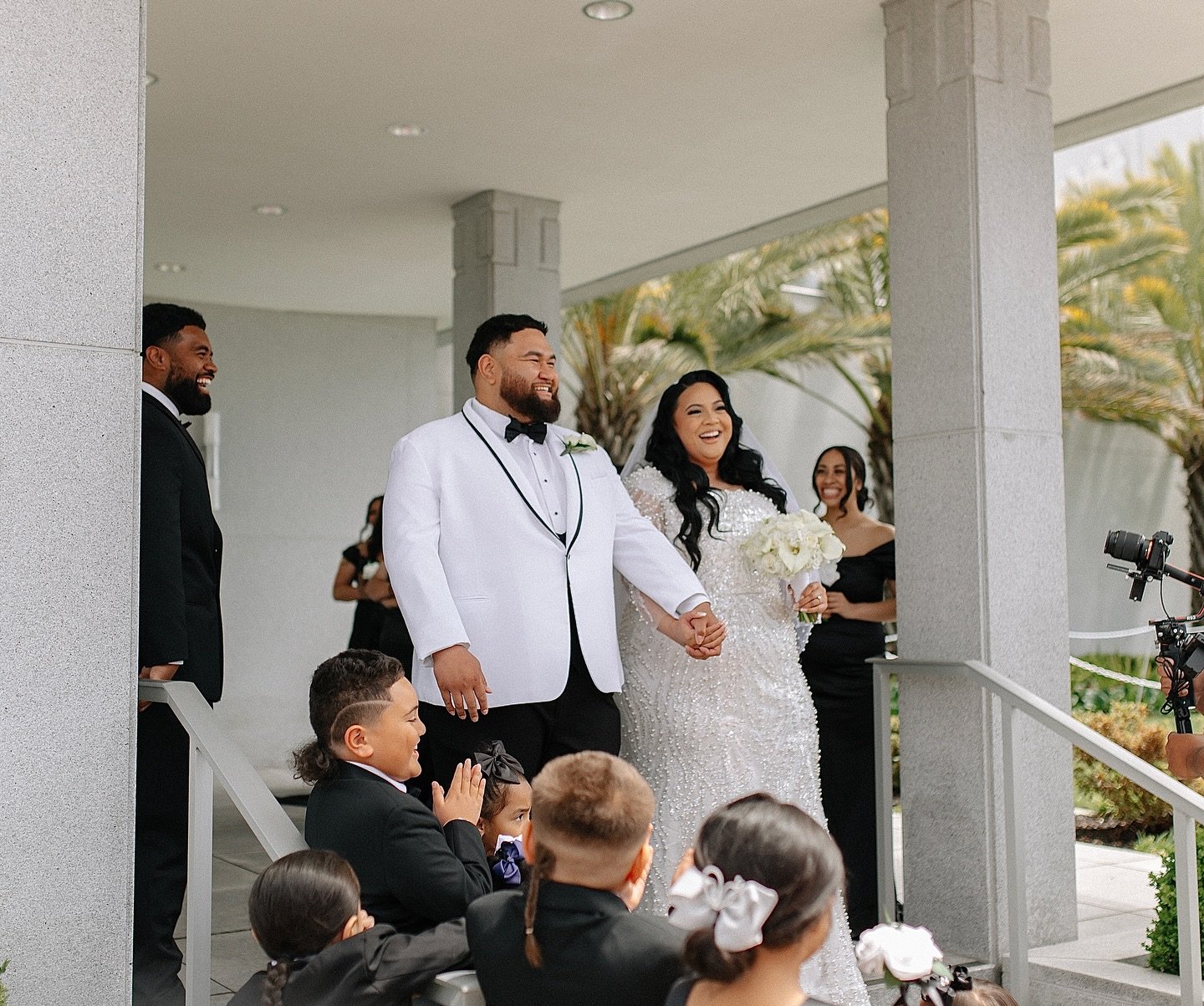 Sisilia + Isileli 🕊️
Traveled to Oakland for this beautiful wedding &mdash; the morning started off cold &amp; cloudy, then the sun peaked through as soon as the newly sealed couple stepped out of the temple. After taking photos on temple grounds, w