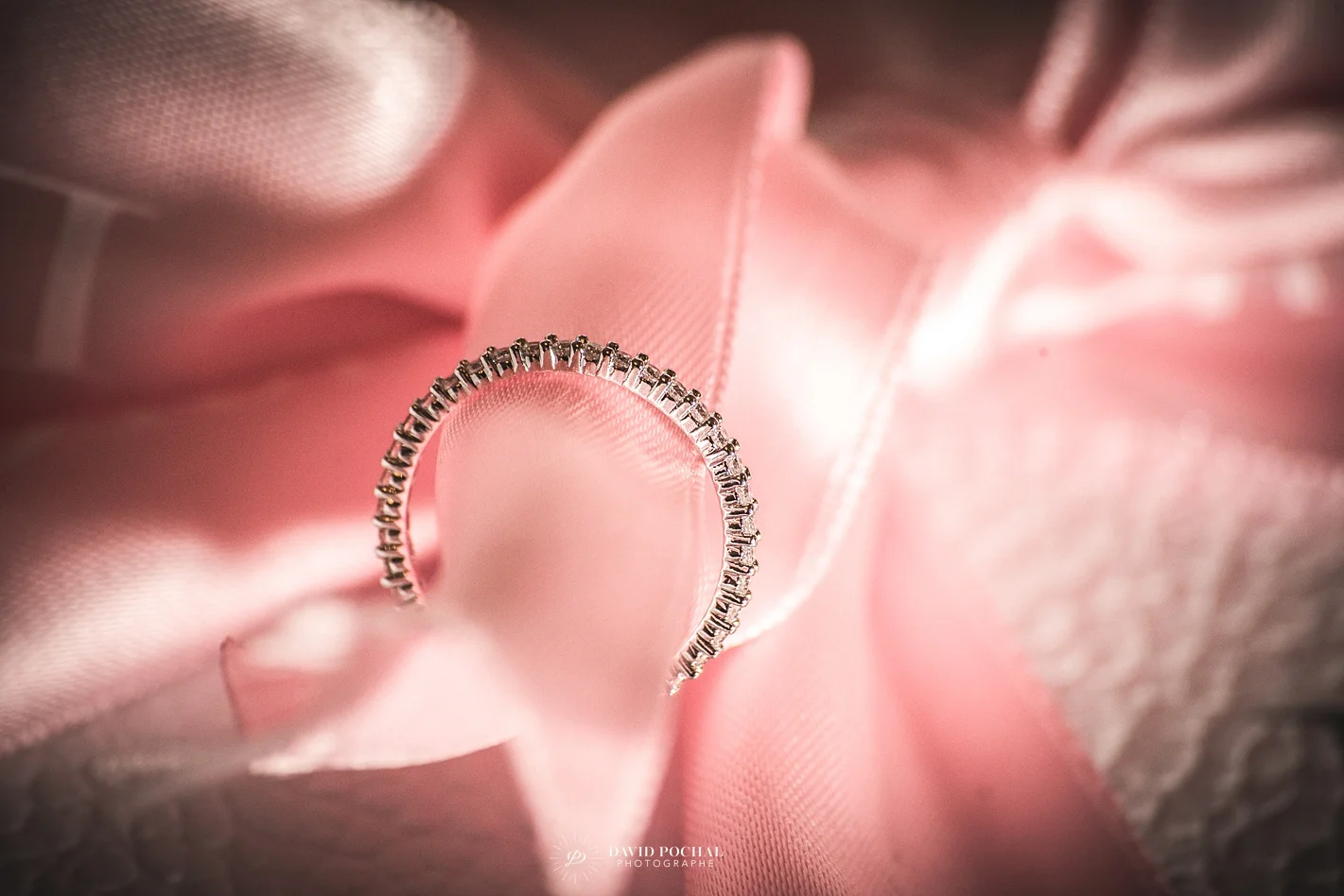 bague dans un ruban.jpg