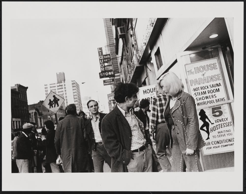 Times Square, 1976 / Leland Bobbé, from the Collections of the Museum of the City of New York