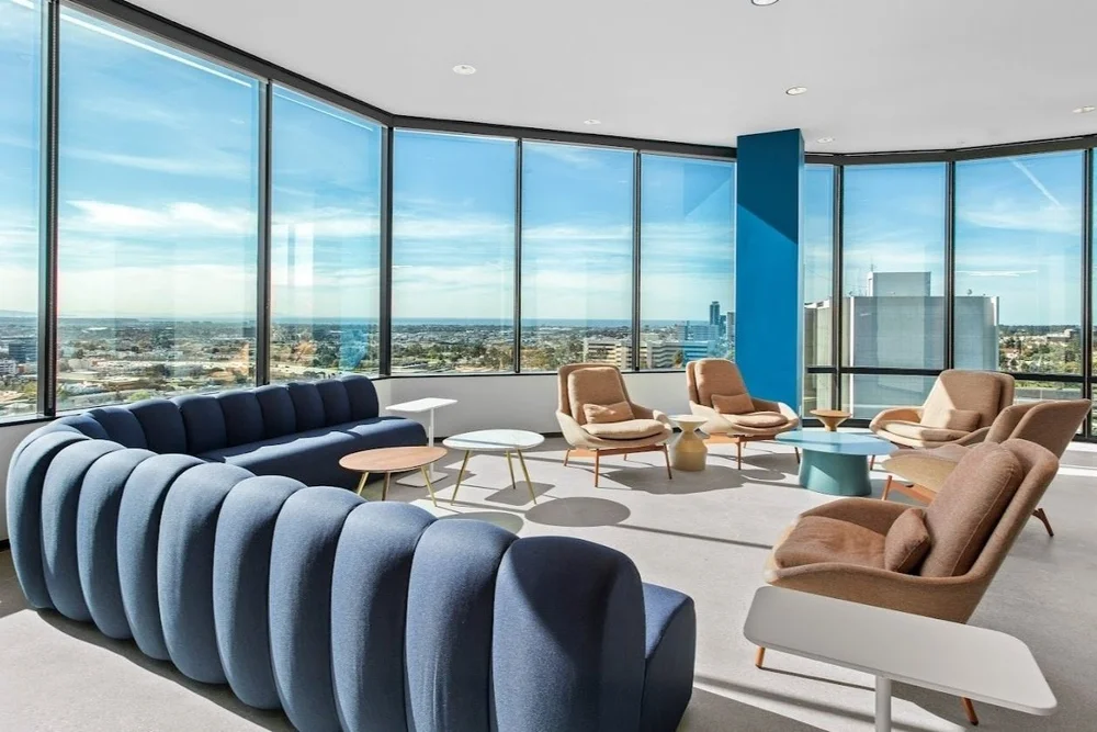 Lounge & Hospitality