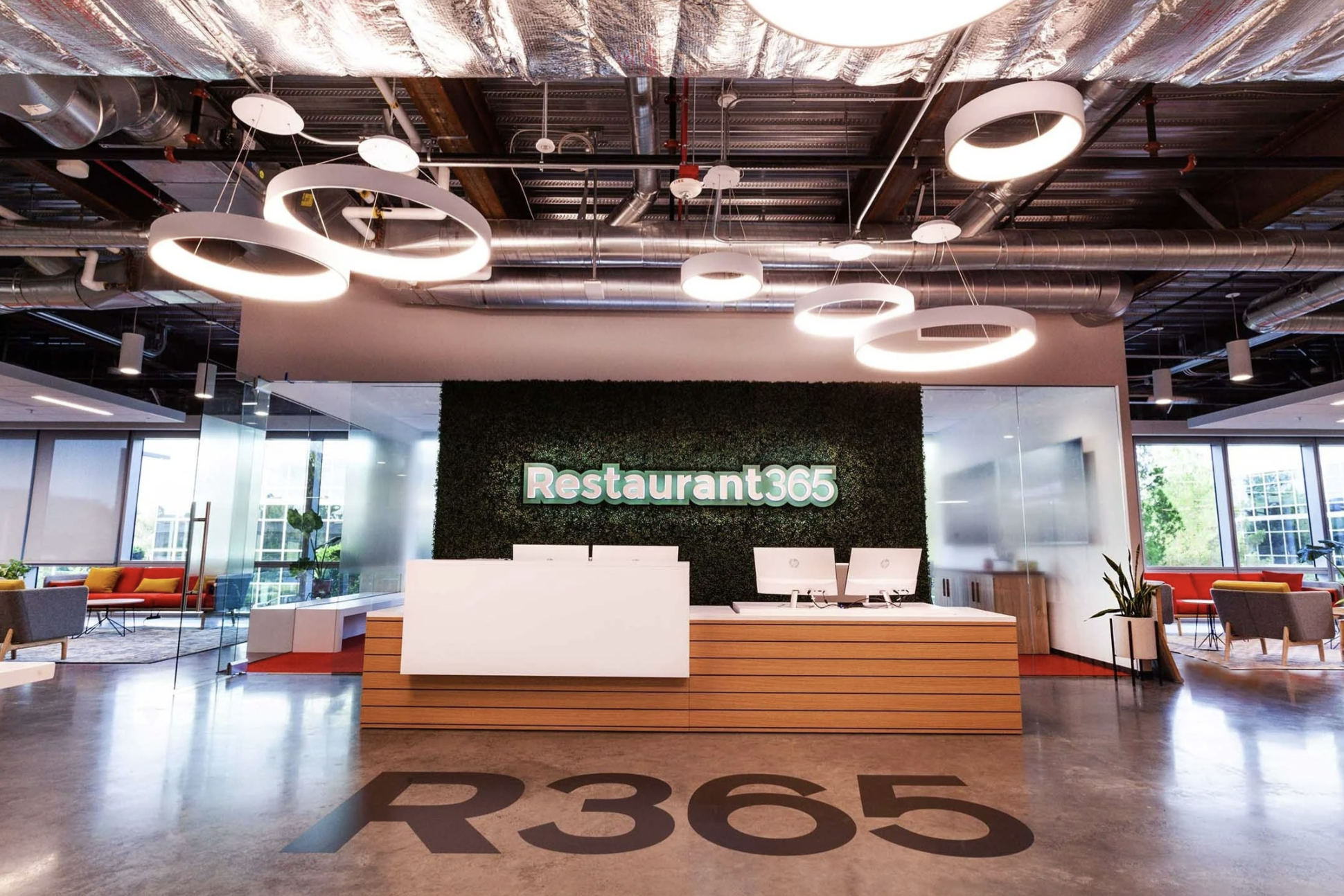 Restaurant 365