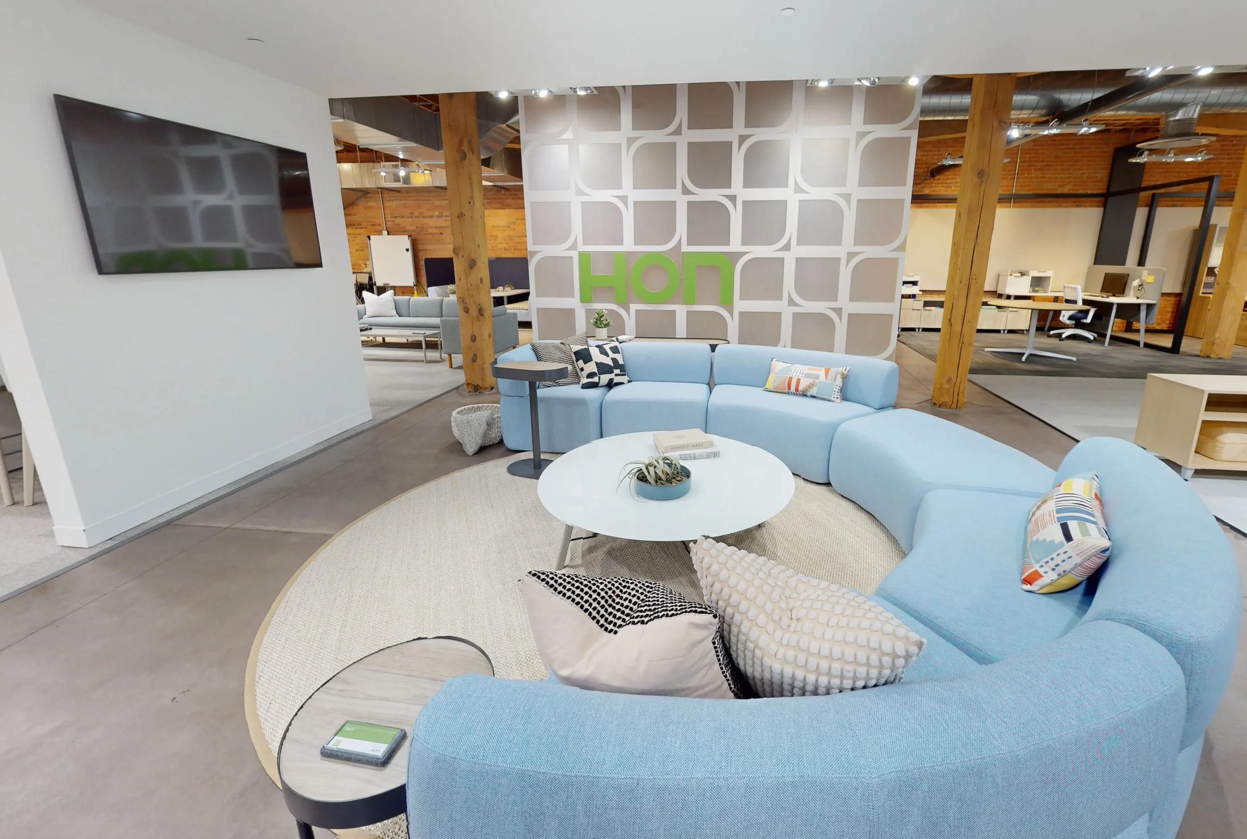 Workspace setting on display