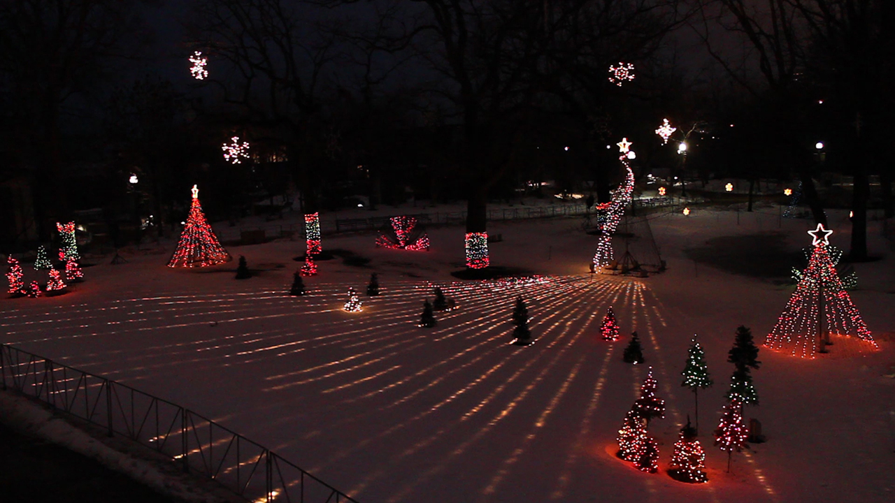 South Lawn Chicago Holiday Lighting Show