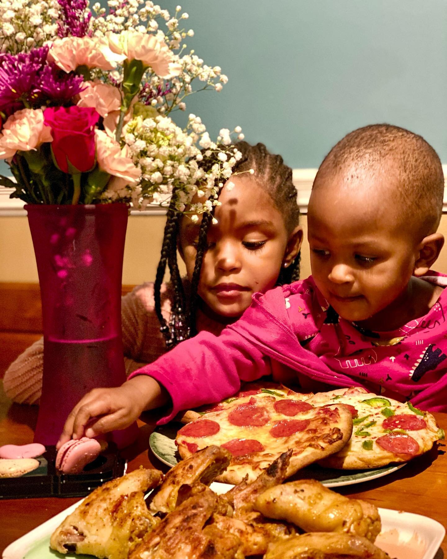 Loving on my babies this weekend ❤️💕. We made mini pizzas for our little Valentine&rsquo;s dinner! 🍕 

Tomorrow&rsquo;s for mommy and daddy ☺️. What y&rsquo;all doing ❤️

#rochesterblogger #nyblogger #momblog #blackgirlswhoblog