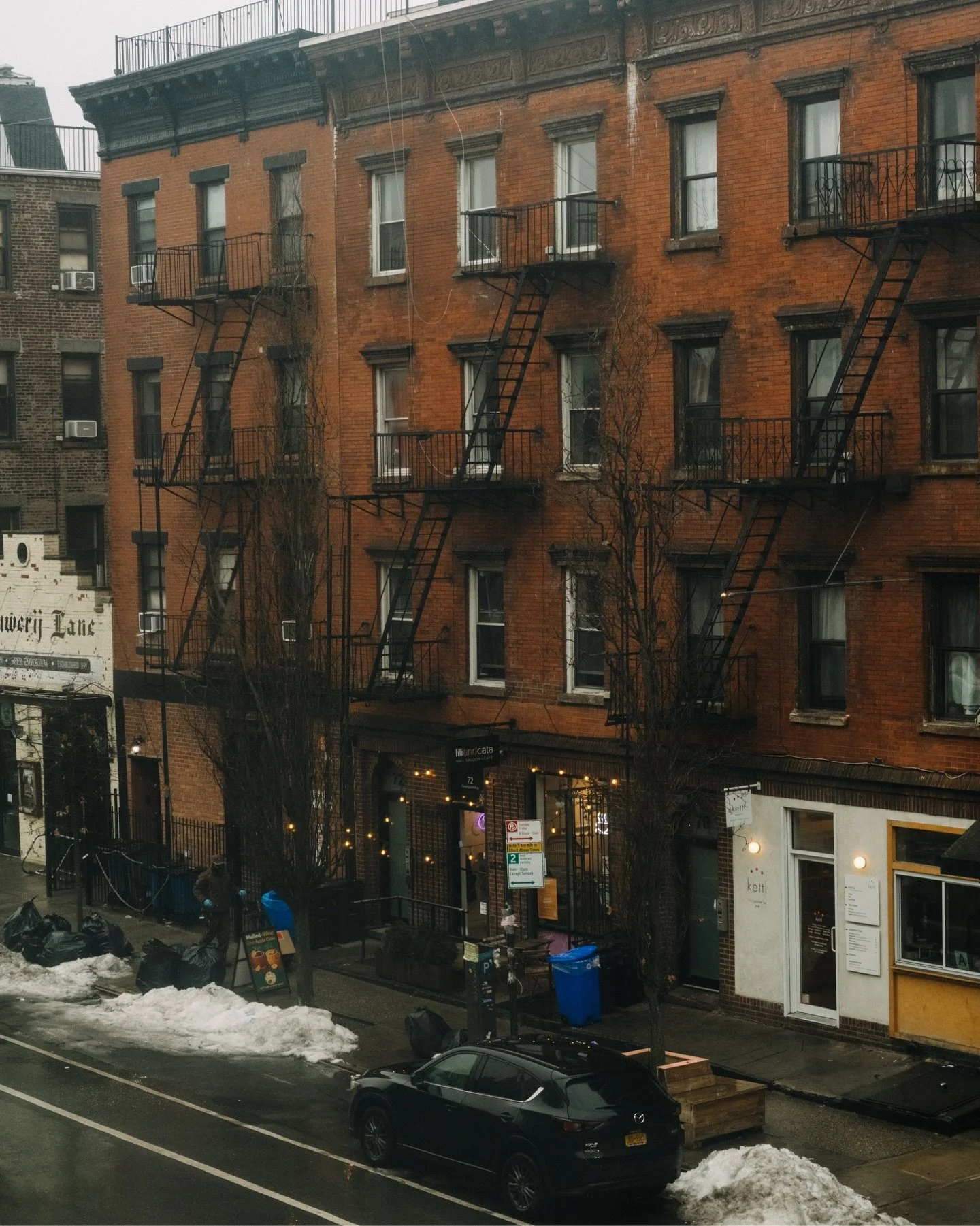 Saying goodbye to NYC today to fly back to Arizona. Every time I leave I&rsquo;m already looking forward to coming back. 

My best friend living in Brooklyn is quite the perk. We eat good food, go on adventures, and I get to carry my camera around. I