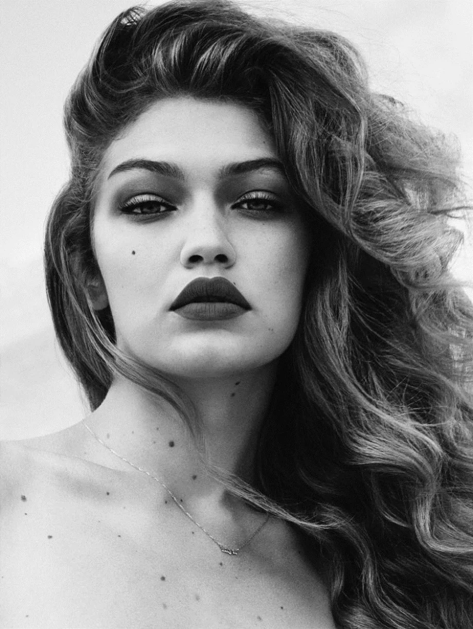 W-KOREA-Gigi-Hadid-by-Luigi-Iango.-Mel-Ottenberg-December-2016-www.imageamplified.com-Image-Amp-19.jpg