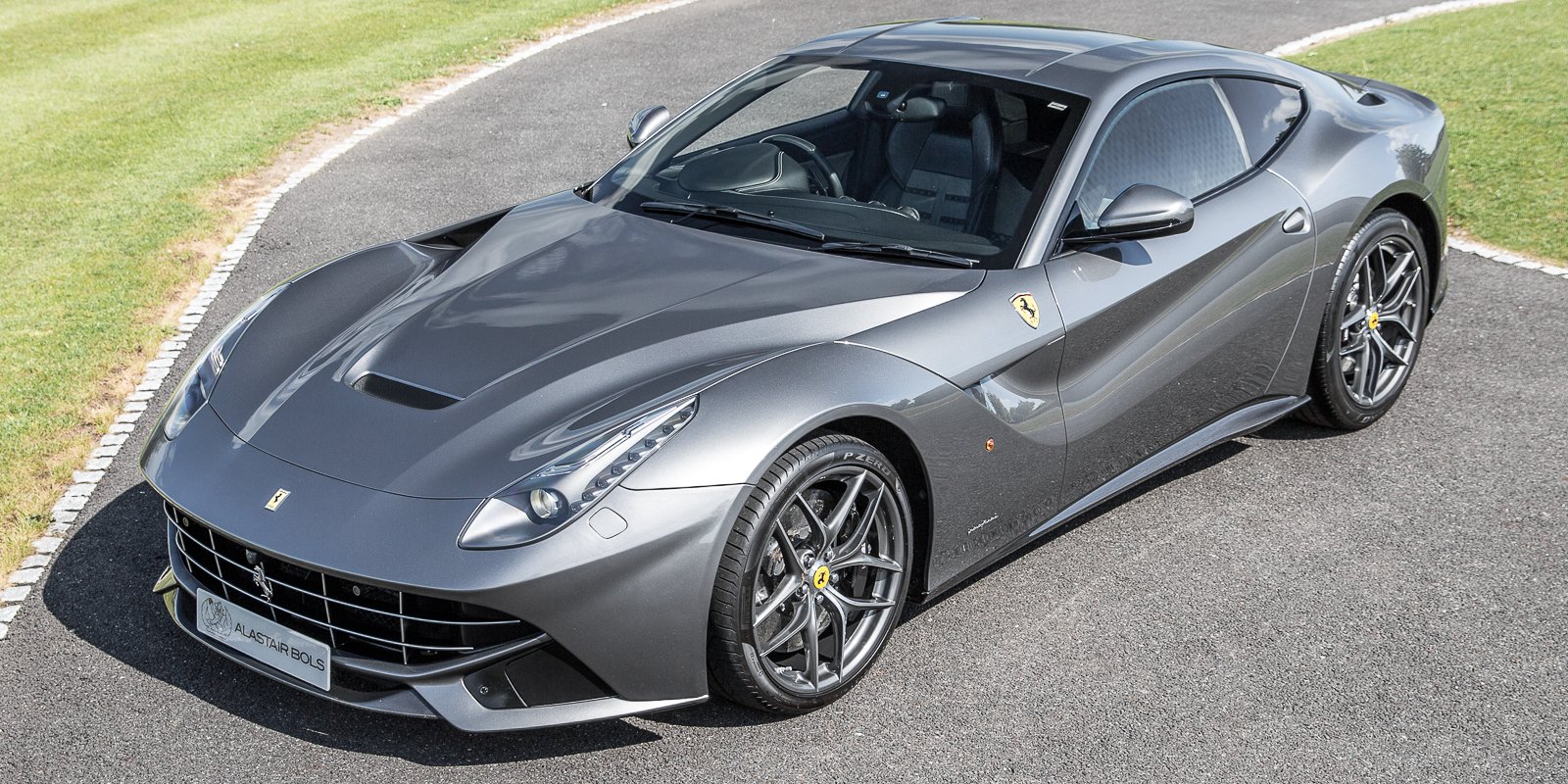 Ferrari+grigio+ferro.jpg