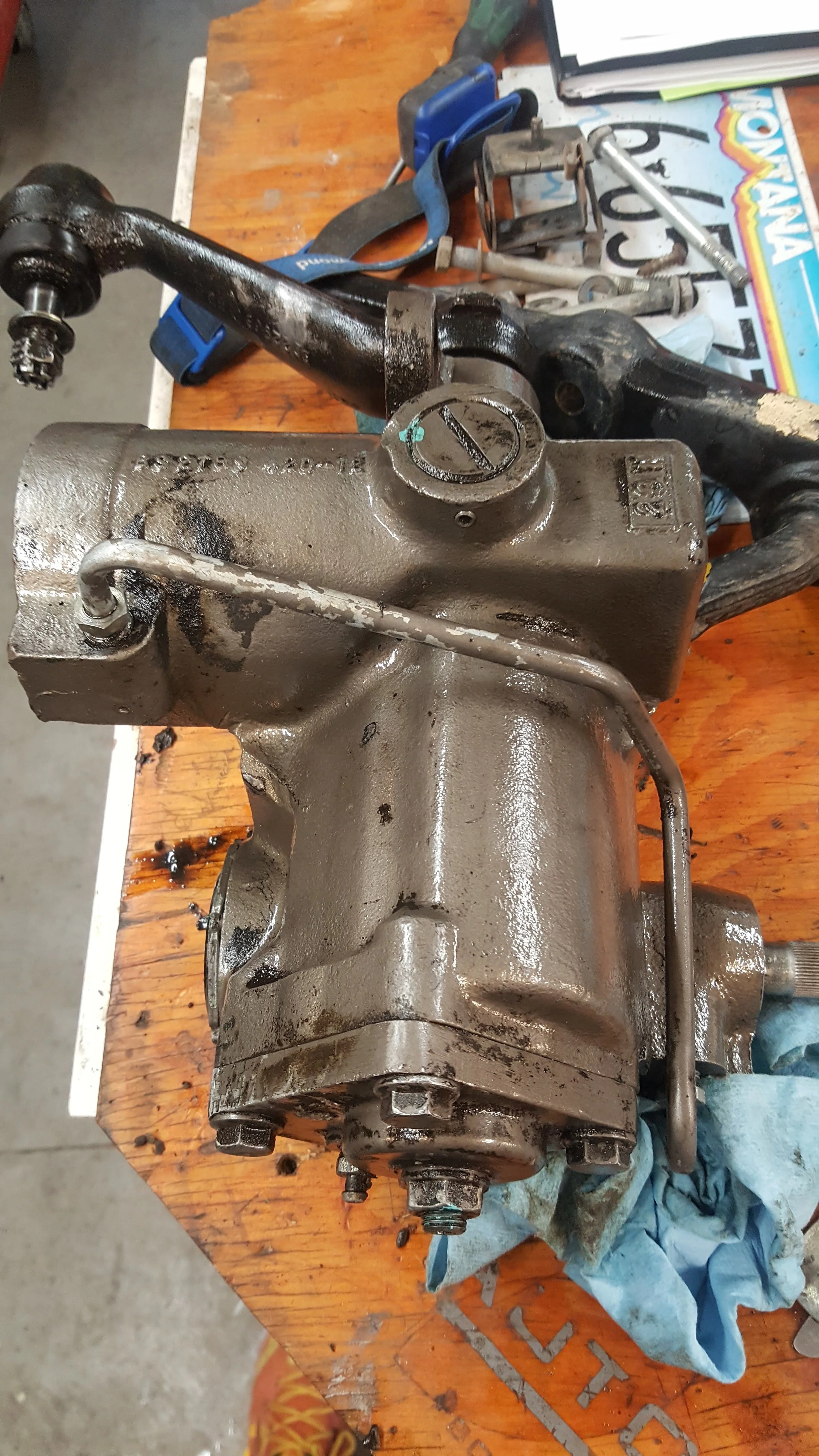 Cleaner RRC Steering box Montana Rovers.jpg