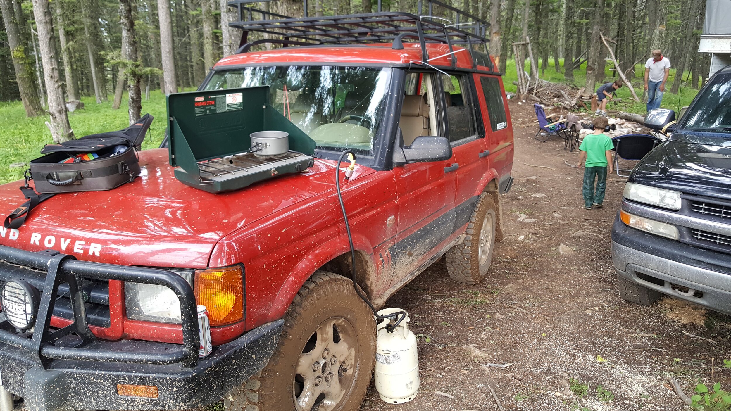 Montana Land Rover Disco camp.jpg