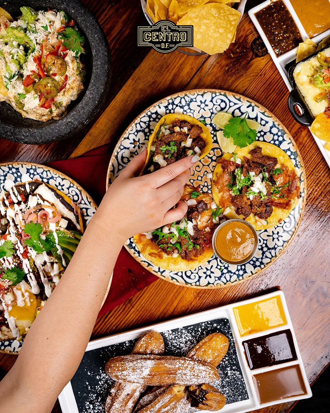 Satisfy your cravings with a fiesta of flavors: Delicious Mexican cuisine for tonight's dinner! 😍
#elcentrodc #tastedc #eaterdc #districteats #federalfoodies #dceats #dcfood #dcfun #dcdinner #dcnightlife #georgetown #dcfoodie #mexicancuisine #mexic