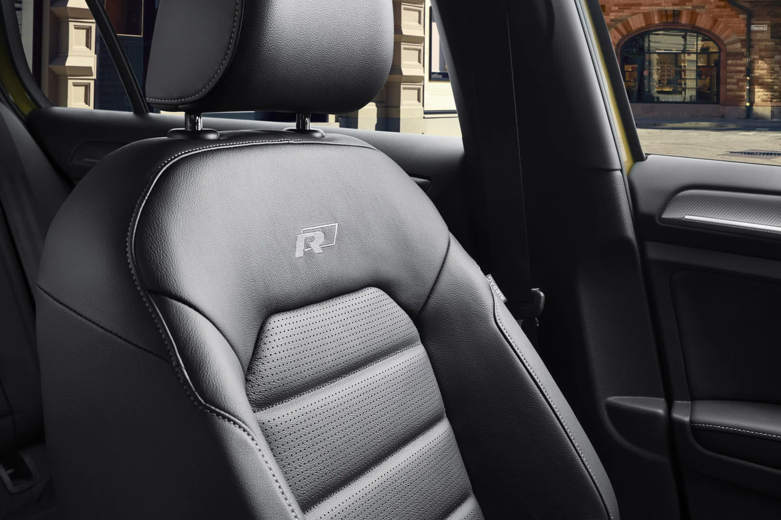 Volkswagen Golf081.jpg