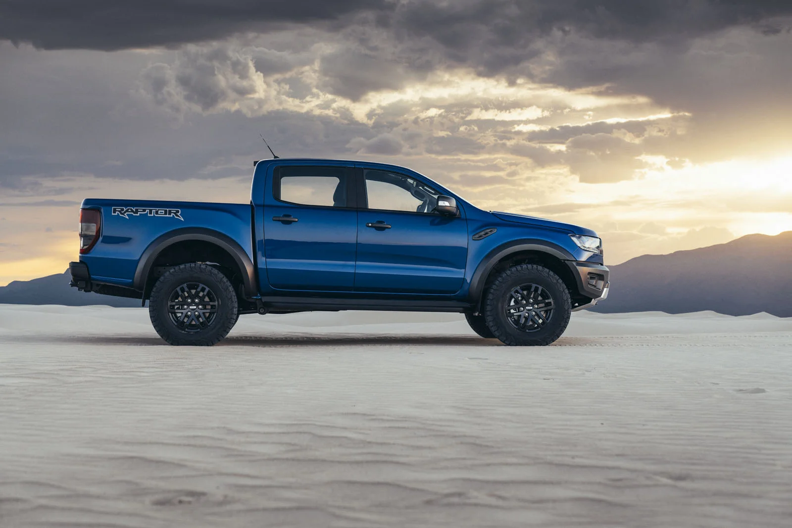 Ford_Raptor004.jpg