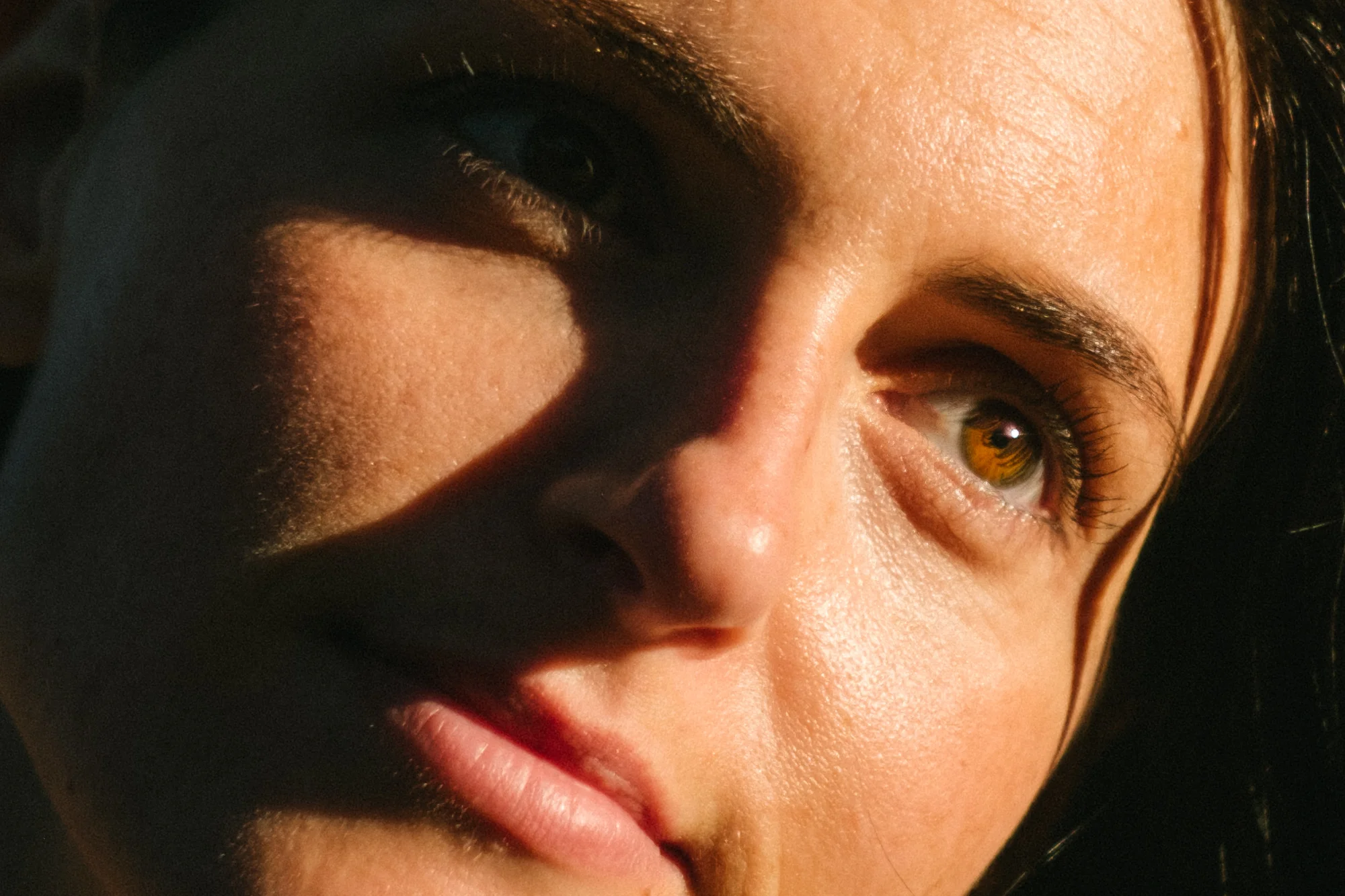 100% crop of Allison in Central Park. Fuji X-Pro 2, Helios 44-4.