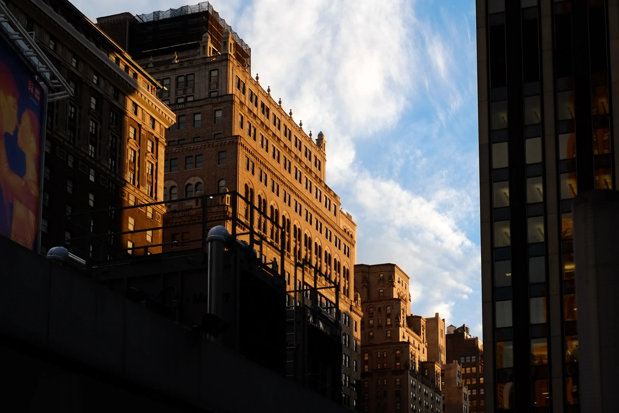 30-day-photo-challenge-beginners-good-photographer-lesson-month-hard-light.jpg