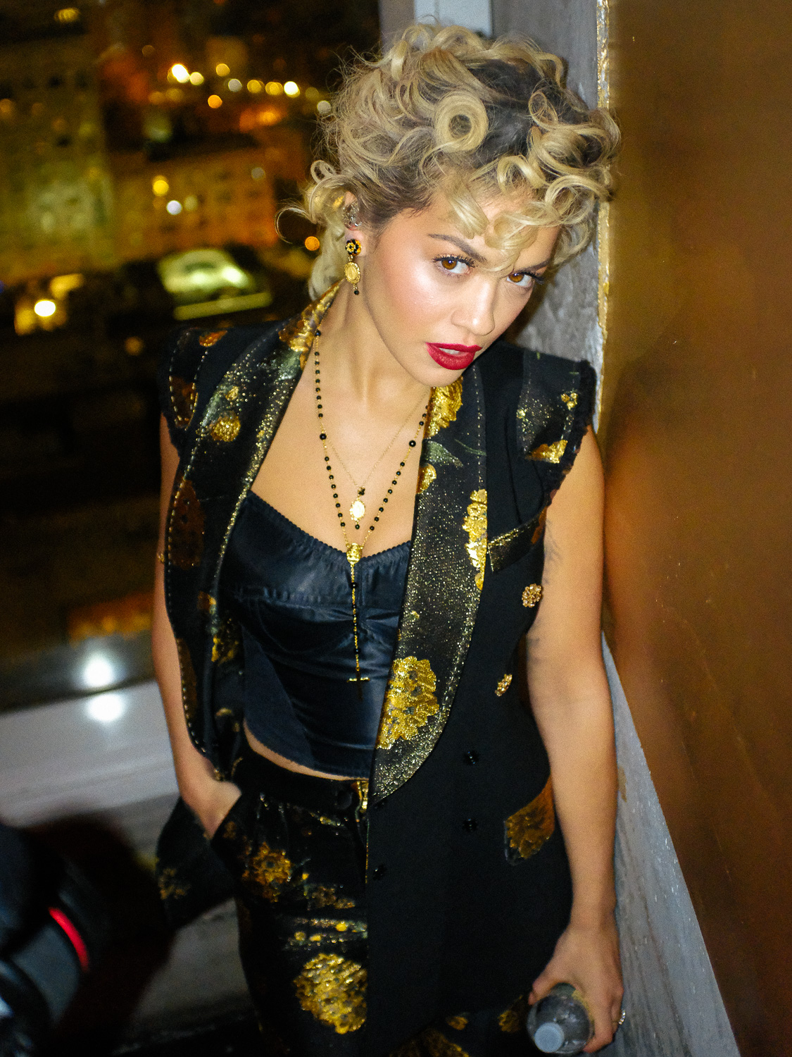 Rita Ora waiting to go on stage. Fuji X100F, ISO 12,800