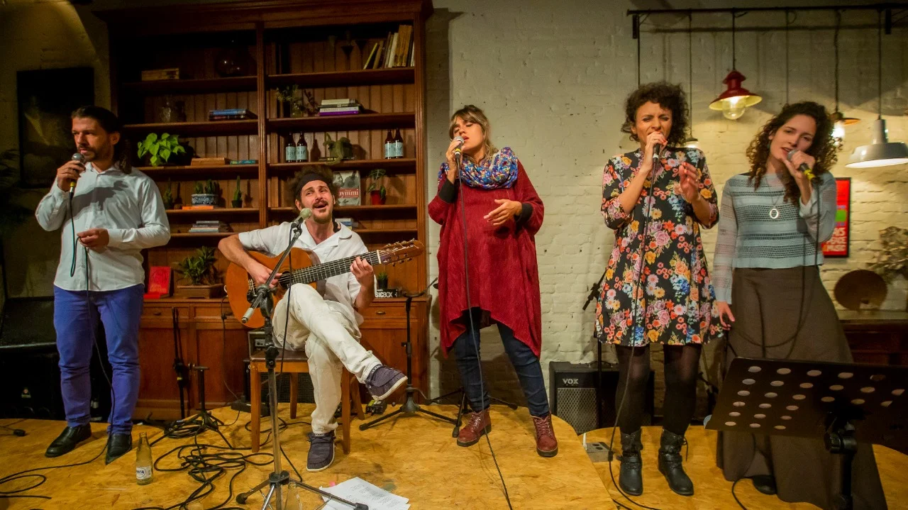 Show de pré-lançamento do EP com vozes convidadas Augusto Teixeira, Pedro Iaco, Luana Baptista (e Ariel), Nani Barbosa e Laís Gomes Bona, 18/7/2019 SP