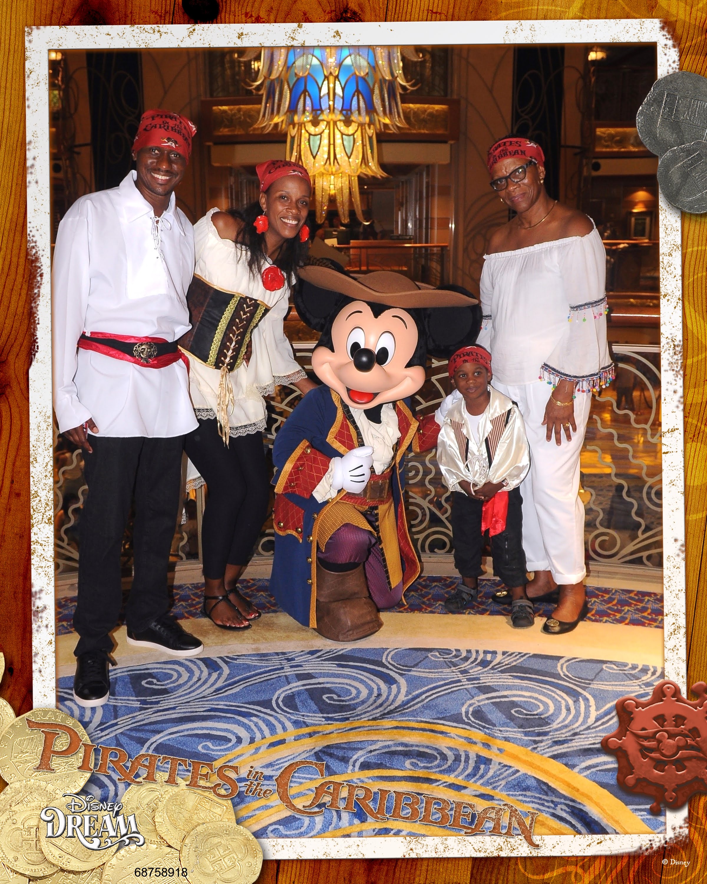784-68758918-Classic CL Mickey Pirate 4 MS-50144_GPR.jpg