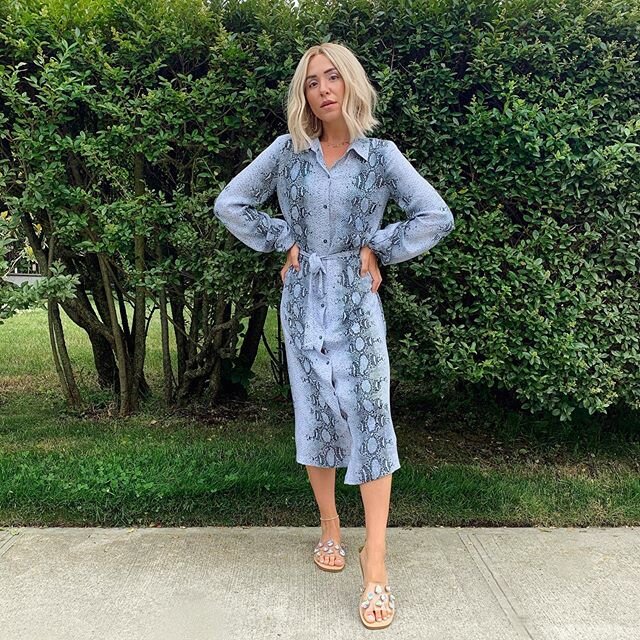 | outfit of the day inspo 💙 all about that elevated basic vibe... so down with this every day this summer! &bull;swipe up in stories to shop both my dress + sandals babeZ @shoedazzle #shoedazzlepartner http://shoedazzle.com/springshop #swipeleft #oo