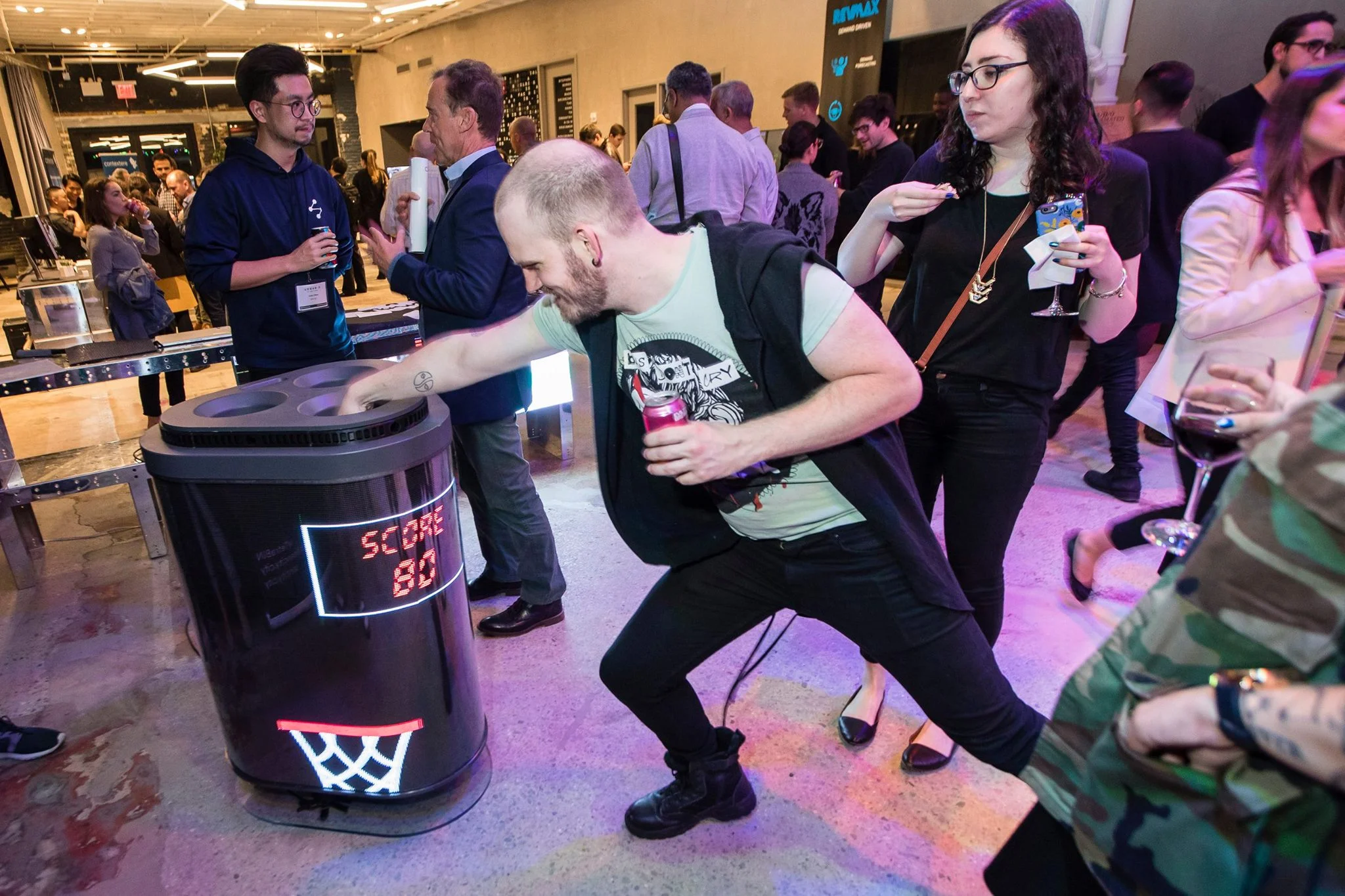 A slam dunk in Sencity’s Tetrabin. Photo courtesy of Sencity.