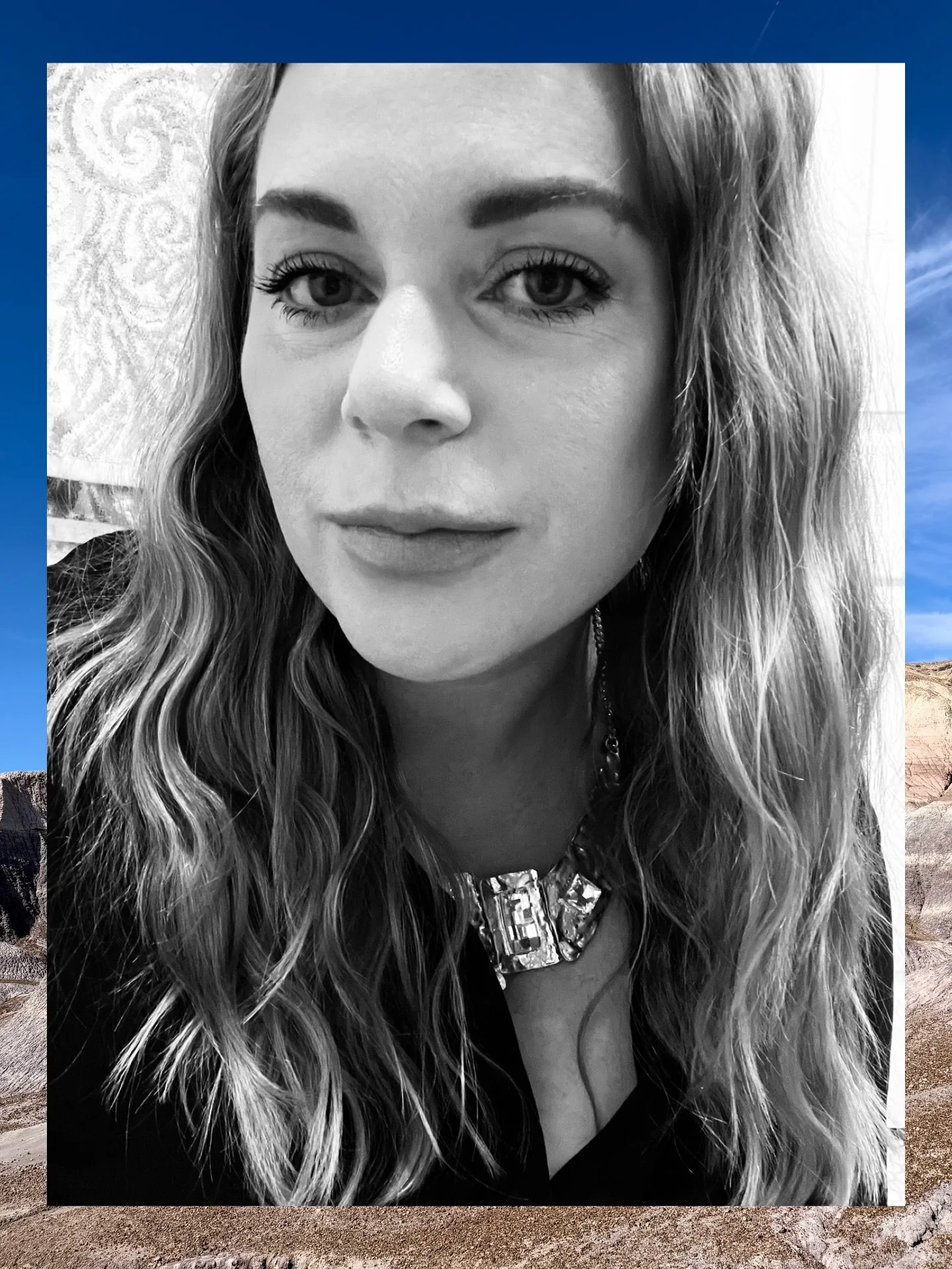 Yesterday marked 36 years for me and I am beyond thankful for all of the love. The day was filled with some of my favorite things - sunrise drive through the mountains in Arizona, watching the Saguaros go by, visiting a new National Park @petrifiedfo