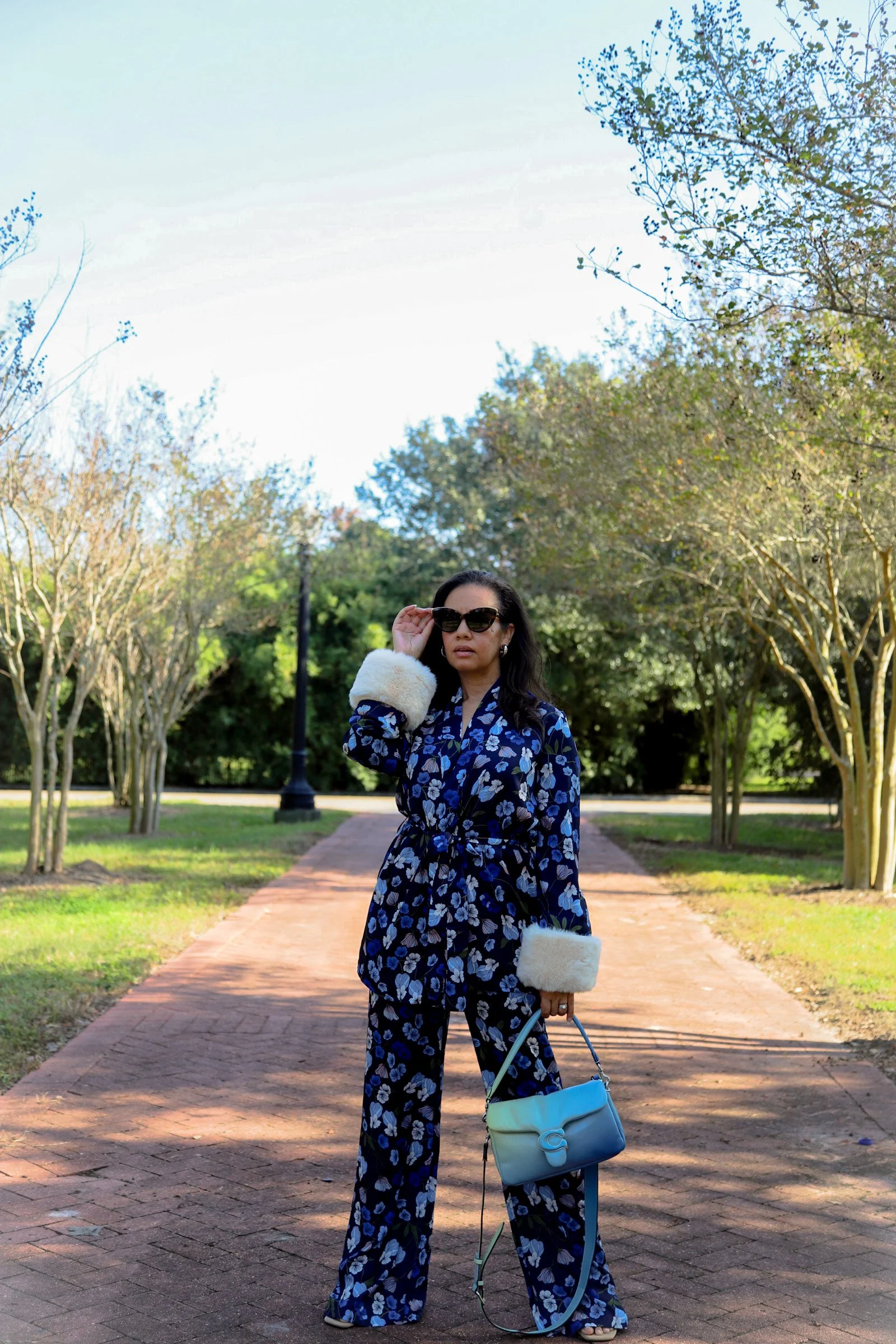 how to dress fashionable in the south during the winter