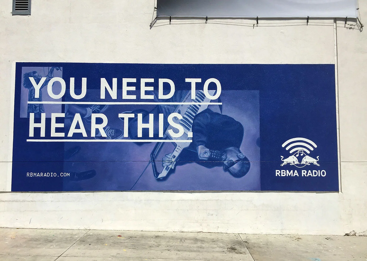 Red_Bull_Hear-This_01.jpg