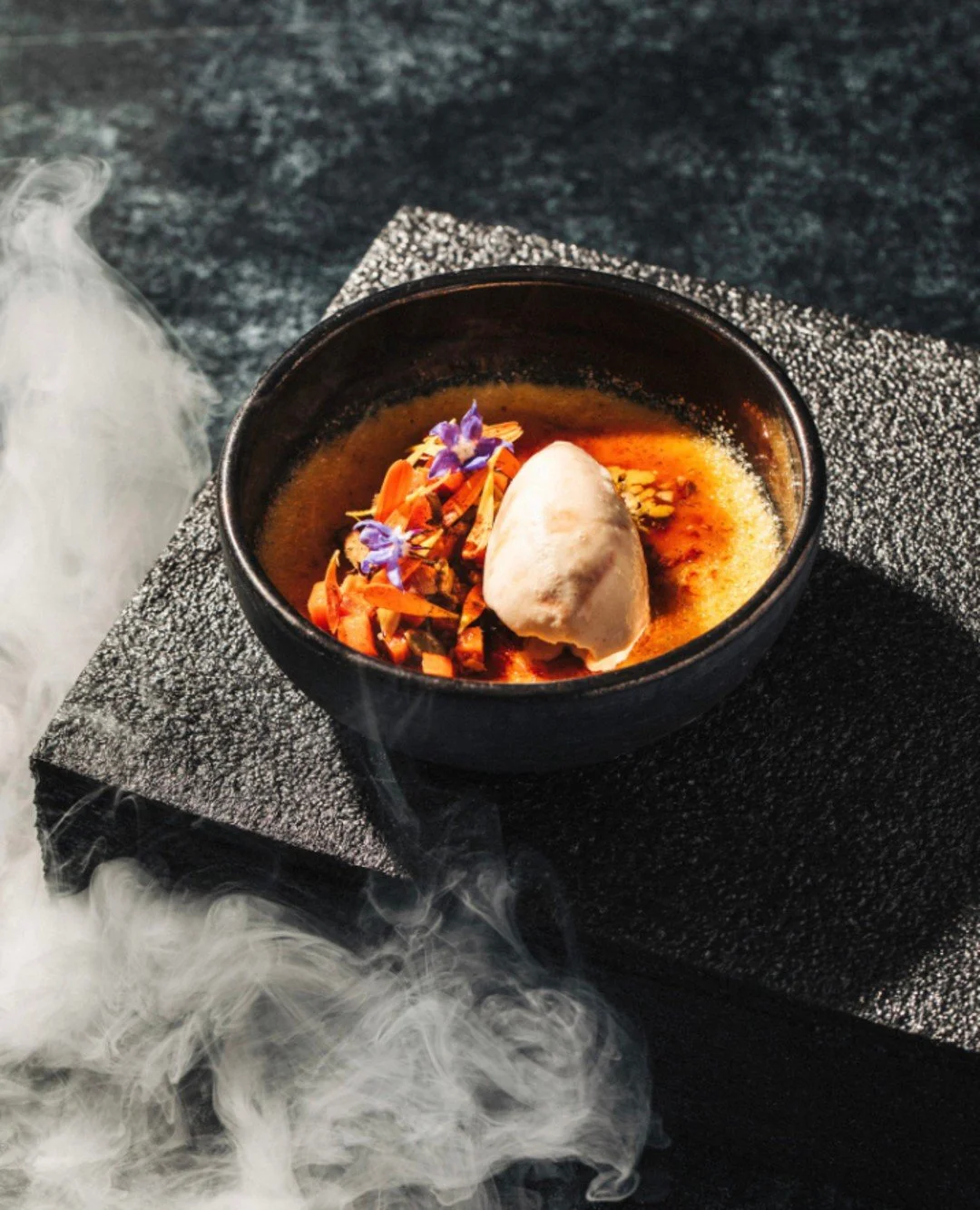 Step beneath the Sacred Moon 🌙 and experience D&iacute;a de los Muertos like never before. From the New Moon&rsquo;s Seeds of Intention to the Waning Crescent&rsquo;s Release &amp; Renewal, savor 8 moon-inspired cocktails paired with a 3-course tast