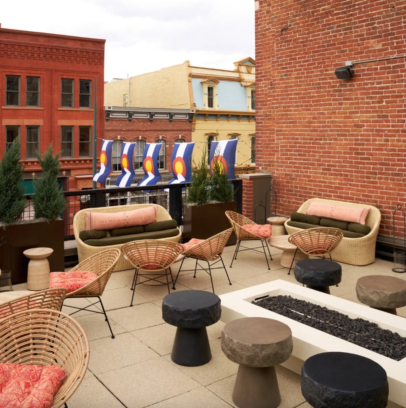 Warmer days are on the way and the rooftop is calling. ☀️ Come catch the sunshine, sip something good, and stay awhile at Tamayo!

Reserve your table through the link in our bio and begin earning rewards with VOY&Aacute;, our new global dining networ