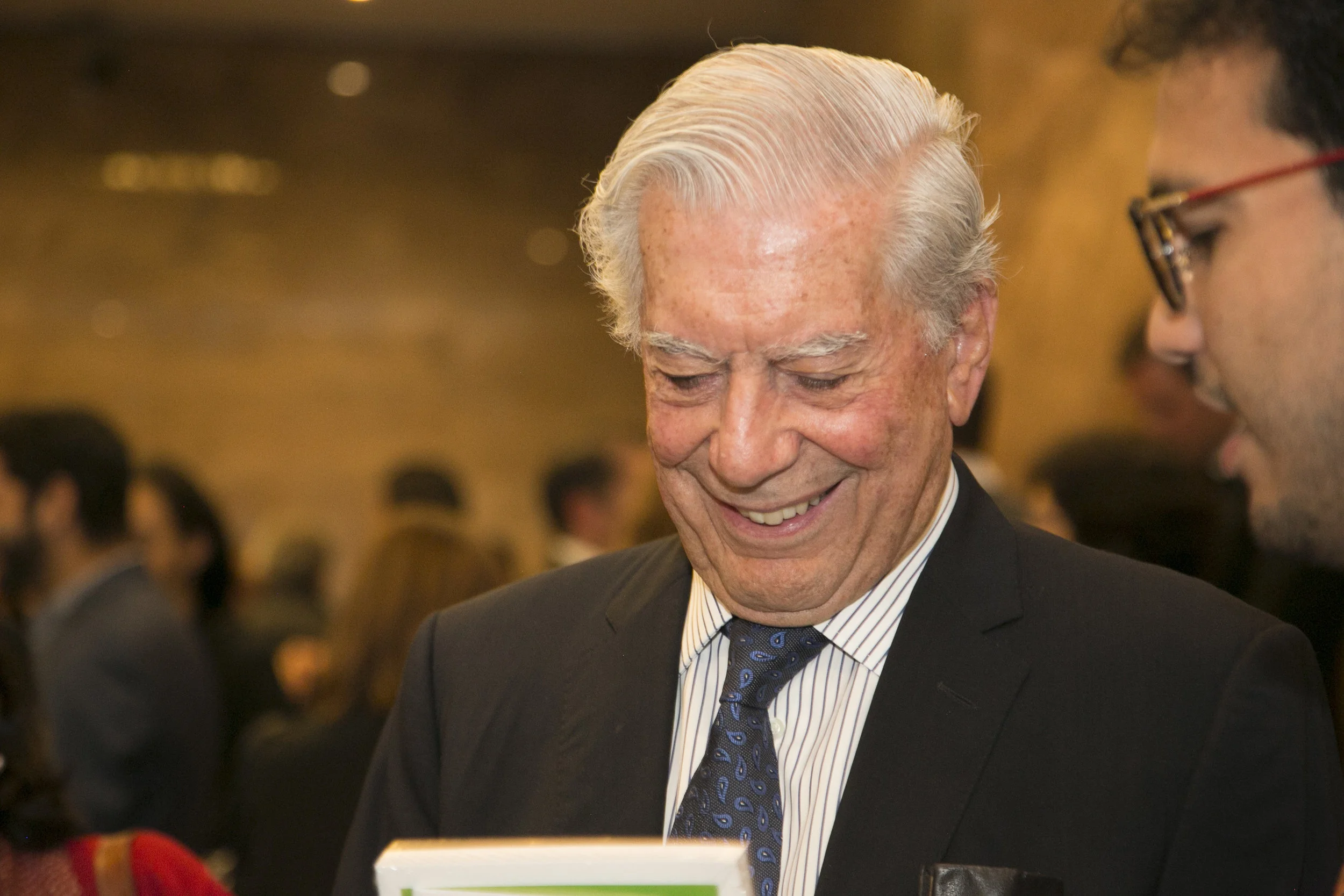 Encuentro con Vargas Llosa HD21.jpg