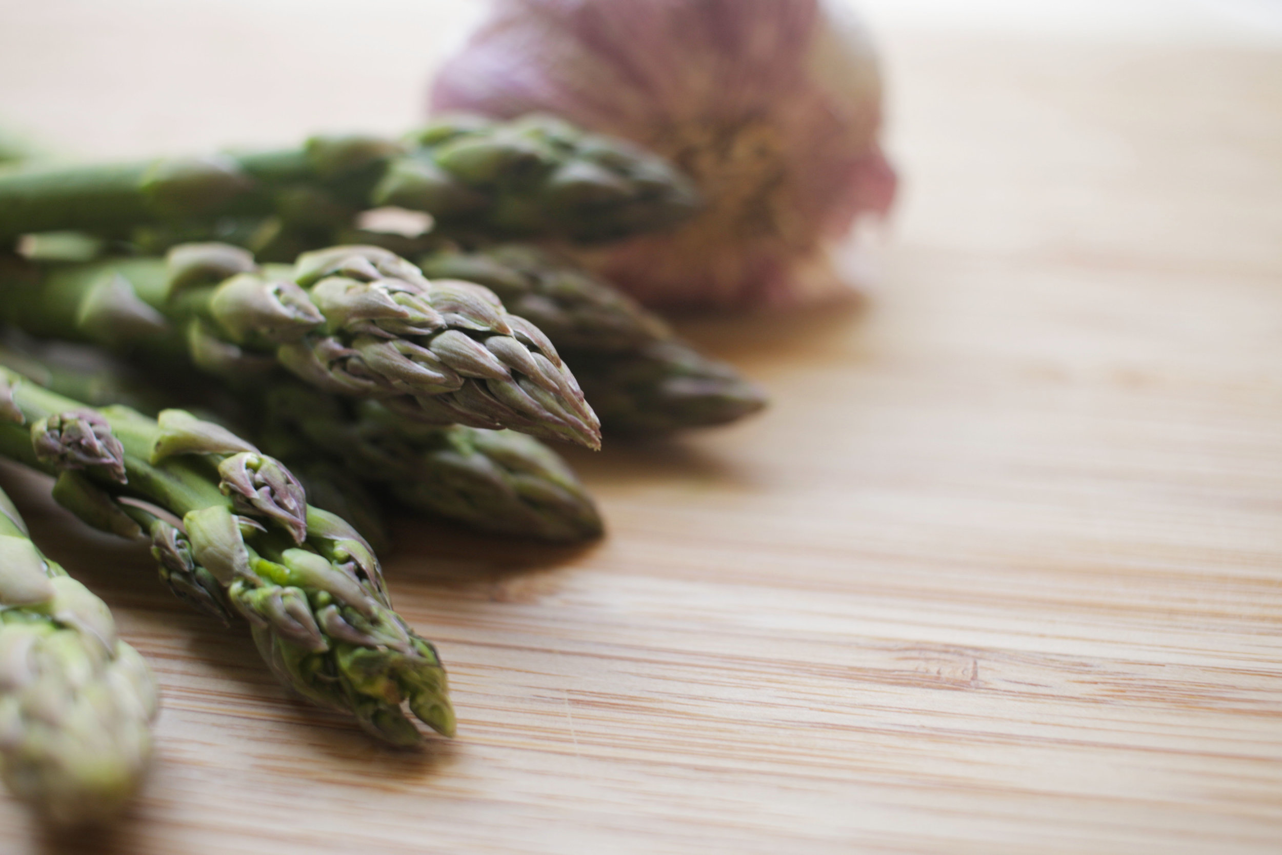 Sweet Garlicky Asparagus