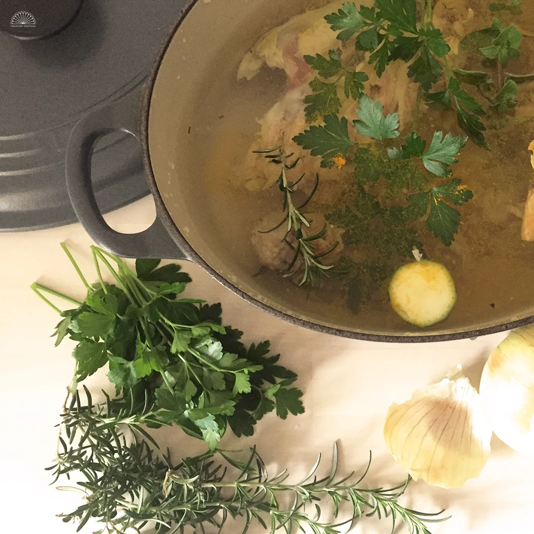 Bone-broth.jpg