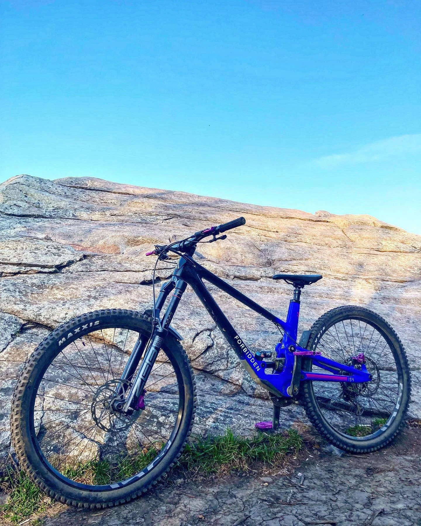 The Deep Space/Purple Haze 🚲 
Thanks @insidelinemtb for making the vision real. 
Let the adventures begin!!
@forbiddenbikecompany 
@hayesbrakes 
@raceface 
@oneupcomponents 
#yyc #yycmtb #bikelife