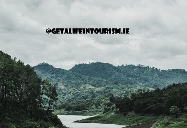 Discover a life less ordinary... Vist the site for all things tourism! Link in bio. 
#getalifeintourism #igers #like #follow #tourism #hospitality #weekend #saturday #ireland #exploreireland