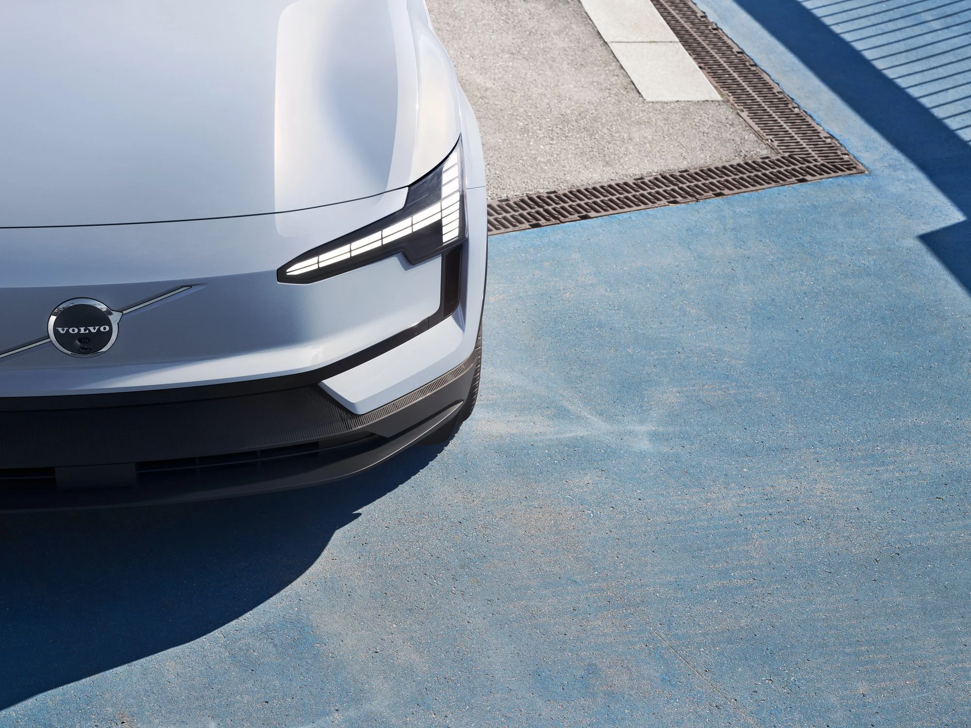 1_Light version-TIM00978_FRONT_BUMPER_AIR_INLETS.jpg